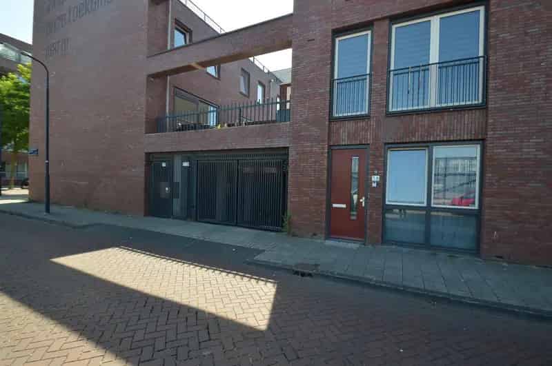 Parkeerplaats Amsterdam Nieuw West te Huur of Koop