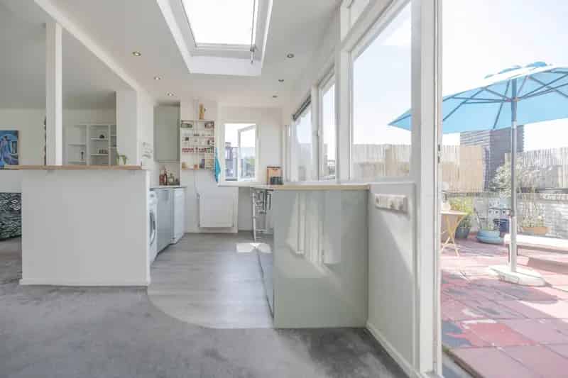 Appartement Arnhem Looierstraat: Lichtrijk 3-kamerappartement met Dakterras