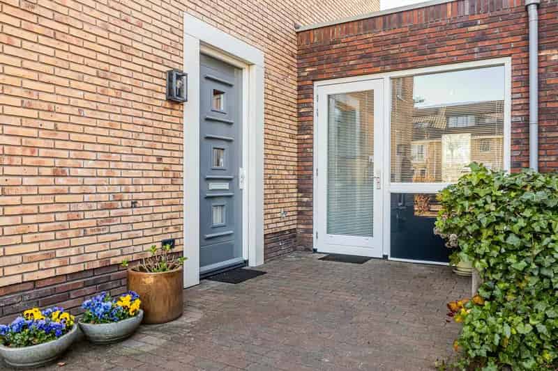 Moderne Tweekapper Ede  8 Zonnepanelen  3 Slaapkamers  Nabij Station