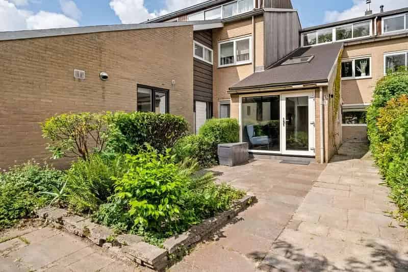 Huis te koop Krooneend 15 Leusden 4 slaapkamers moderne keuken tuin