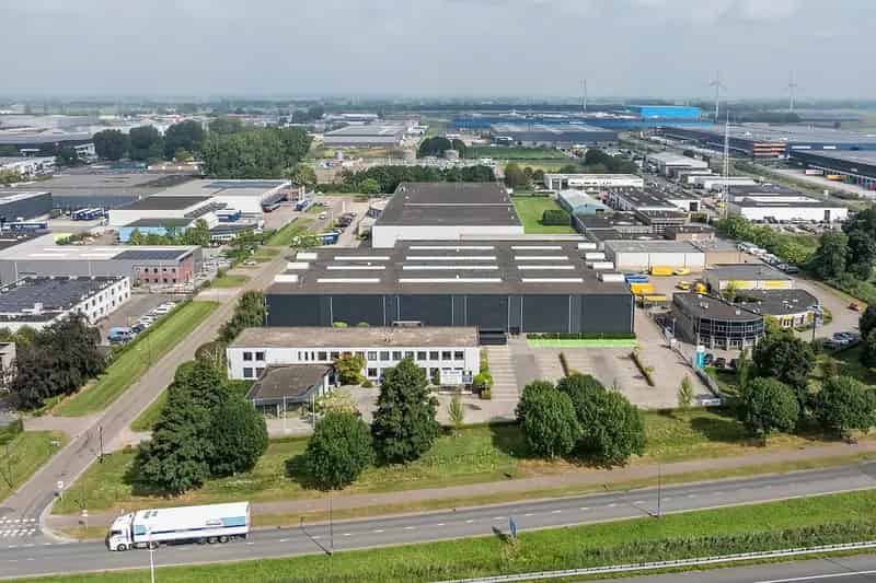 Bedrijfshal te Huur Waalwijk 7133m² A59 Logistiek