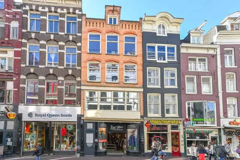 Winkelruimte te Huur Damstraat Amsterdam
