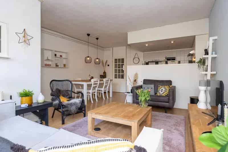 Appartement te koop Hoorn: Gelijkvloers wonen met tuin