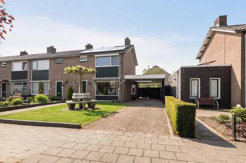 Huis Te Koop , 39, Kloosterlaan, Goor, Overijssel