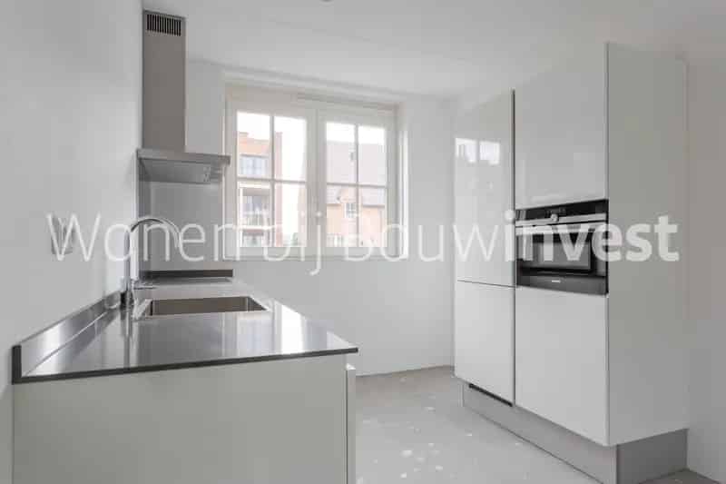 5-kamer Tussenwoning Hoofddorp 125m2  Zonnepanelen Vloerverwarming
