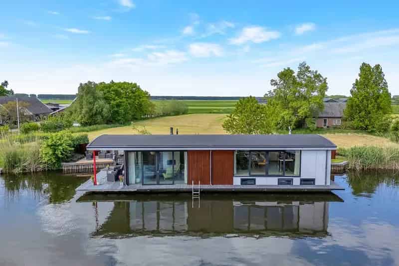 Luxe Watervilla Vecht - 173m2 - 3 Slaapkamers - Aanlegtuin