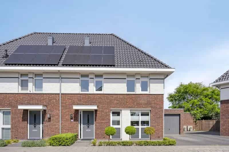Te Koop: Luxe 2-onder-1-kapwoning Made