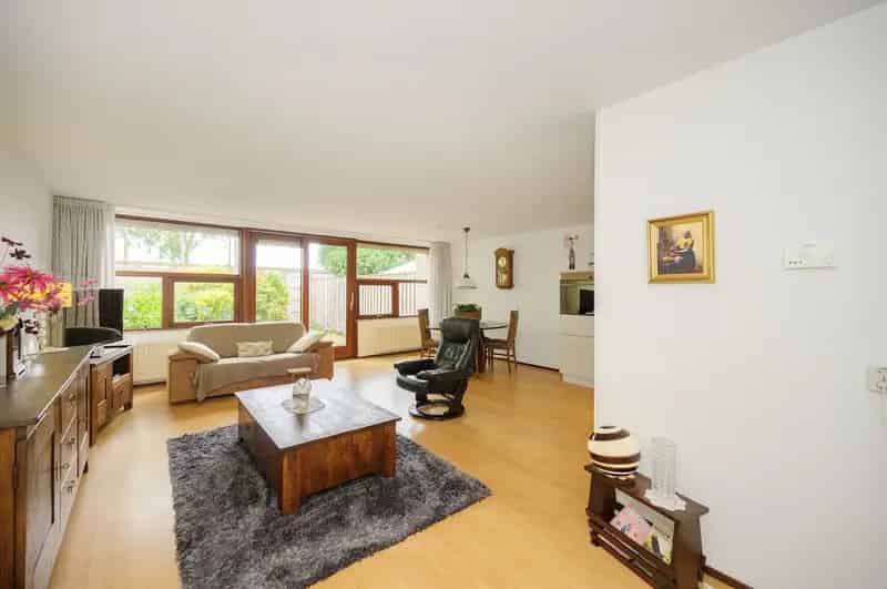 Riant Herenhuis 159m2 Almere Buiten 3 slaapkamers Garage Dakterras