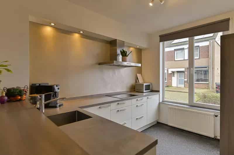 Hazenkamp 4 Reuver - Instapklare Tussenwoning