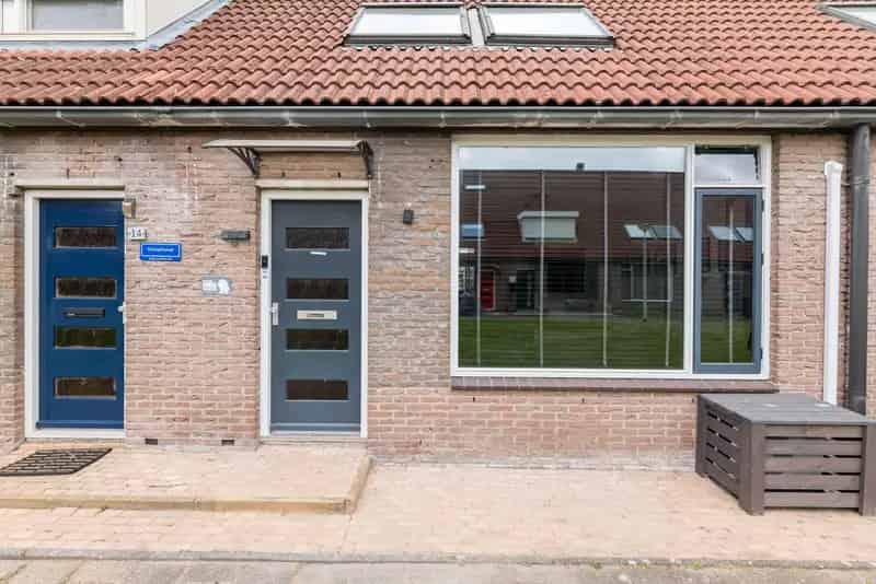 Tussenwoning 4 slaapkamers nabij centrum