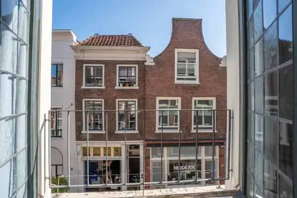 Charmante Bovenwoning Dordrecht 48m2 Historisch Pand