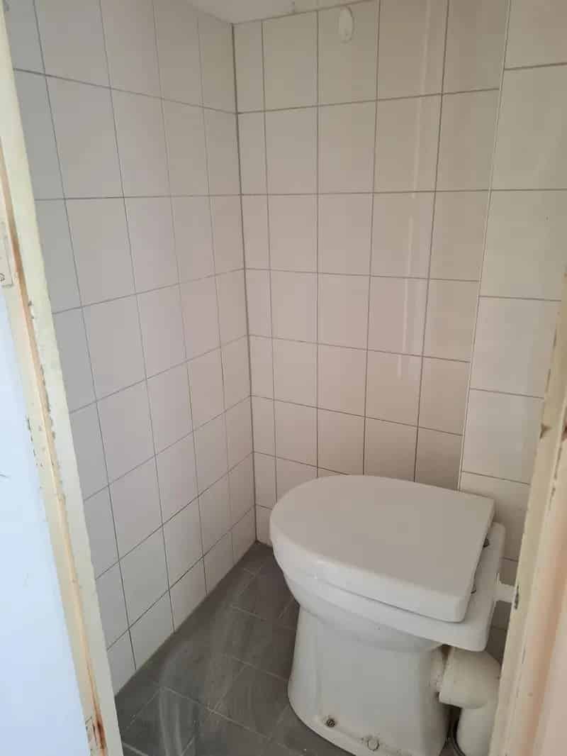 Huis te koop: Vermaetweg 10 3195 BP Pernis Rotterdam 