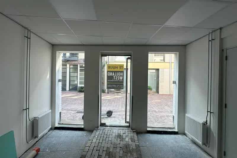 Winkel Alphen aan den Rijn | Zoek winkels te huur: Raadhuisstraat 154 2406 AJ Alphen aan den Rijn 