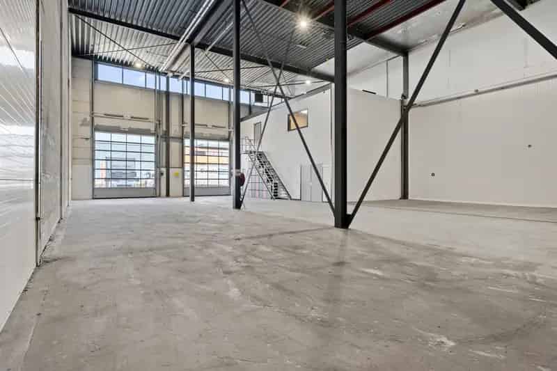 Bedrijfshal te huur Duiven 559m² A12