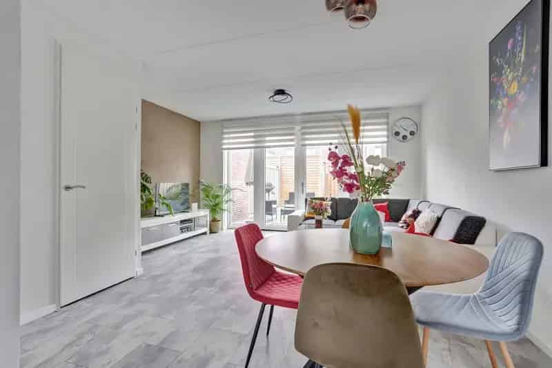 Moderne 4 Slaapkamers Eengezinswoning Hoogvliet 2023 A+++ Label