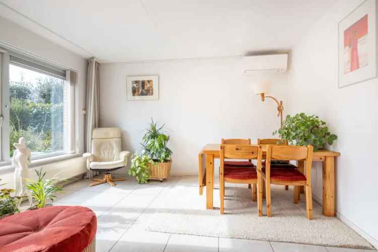 Ruime 4 Slaapkamers Poortwijk Garage Vloerverwarming Airco Zonnepanelen