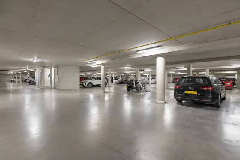 Parkeerplaats te koop Huizen Duiker