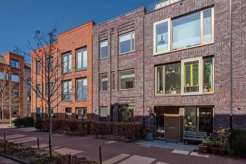 Modern 5-kamer herenhuis Delft - Gasloos, duurzaam, nabij station