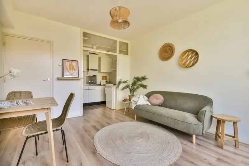 2 Kamer Appartement Amsterdam Zuid Tuin
