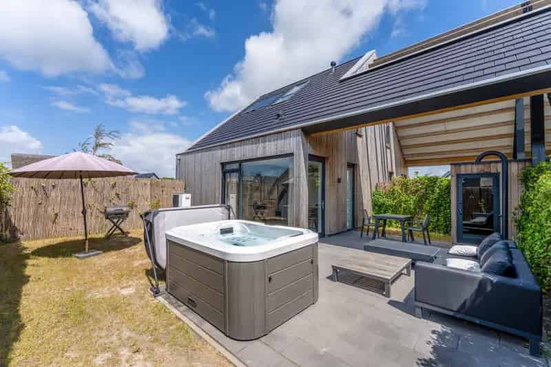 Luxe Oase Aqua Wellness Nieuwvliet Bad Sauna Bubbelbad