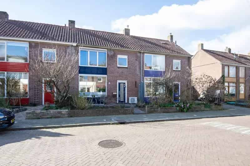 Ruime gezinswoning Brakkenstein 4 slaapkamers tuin op zuiden