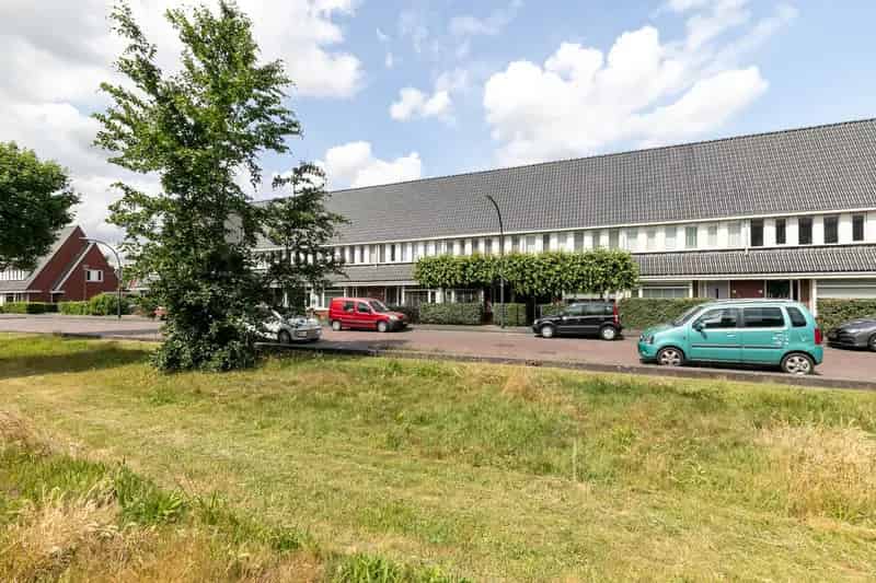 3 Slaapkamers Koolhoven Instapklaar Tuin Berging