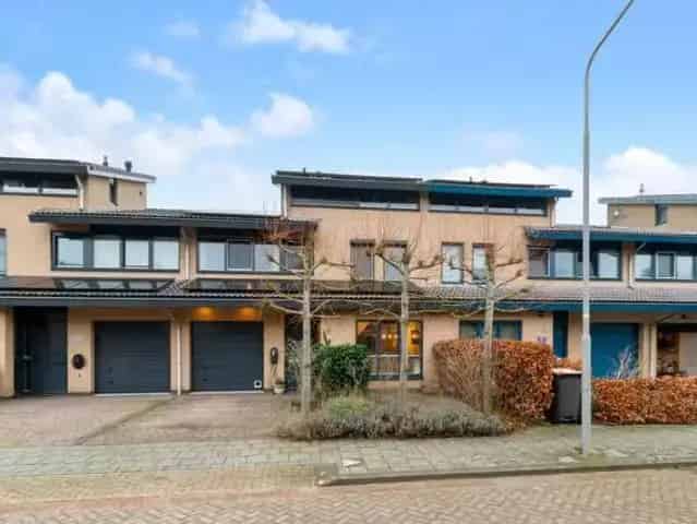 Twee Onder Een Kapwoning Castricum Ruime Tuin Moderne Keuken