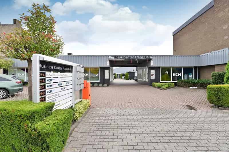 Kantoor te huur Nieuw Loosdrecht 49m2 inclusief parkeerplaats