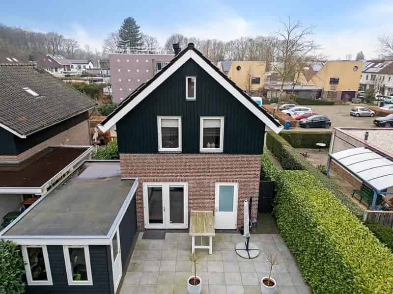 Moderne Energiezuinige Woning Apeldoorn 3 slaapkamers Tuin 14 Zonnepanelen