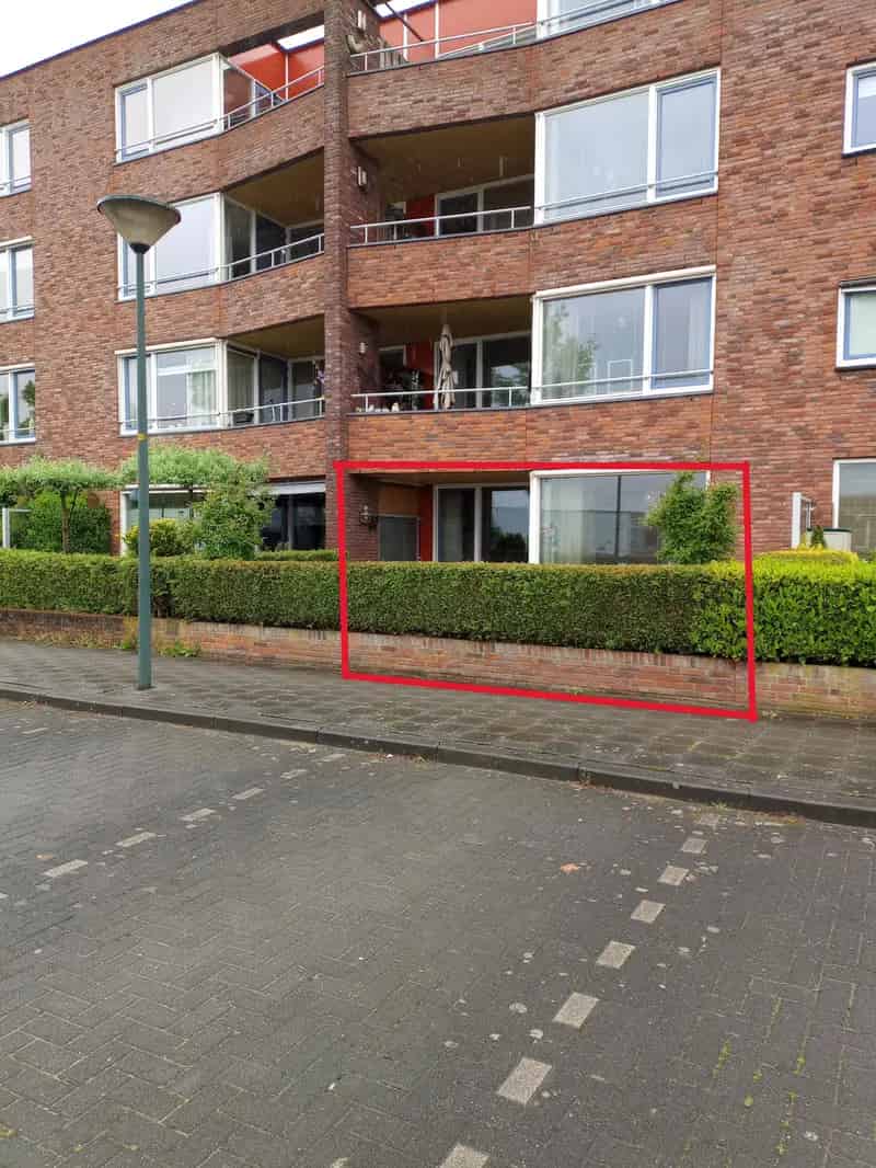 Regenboog 11 Elst: 2 Slaapkamers Instapklaar Nabij Station