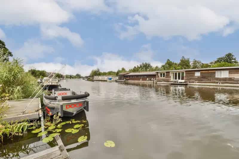Jaren 30 Tweekapper aan het Water Badhoevedorp