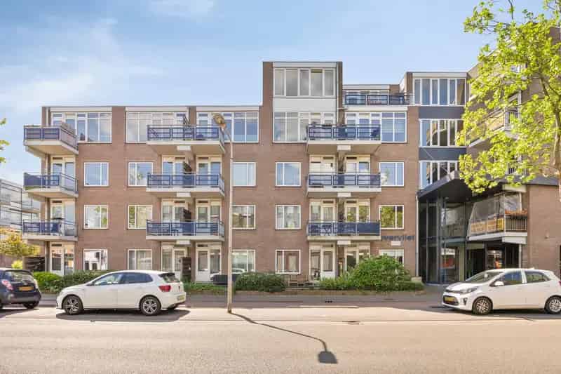 Appartement Leeuwarden Ruime Woonkamer Moderne Badkamer 61m2