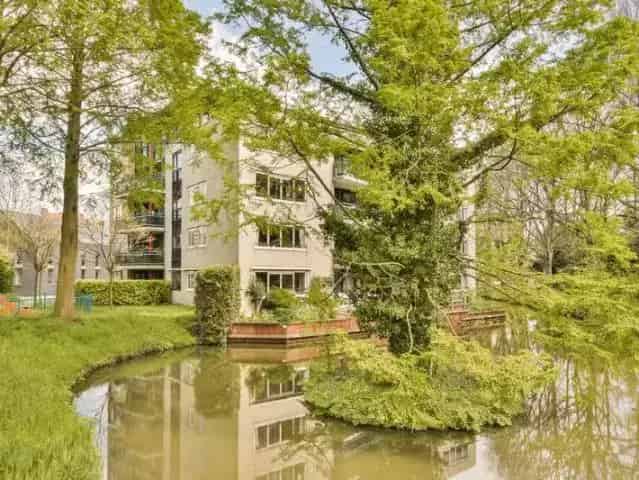 3-kamer appartement Watergraafsmeer 103m2 Balkon Lift