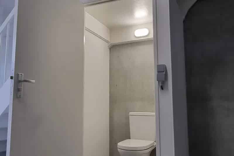 Bedrijfshal te Huur Oud Gastel 110m2 Kantoor Verdieping