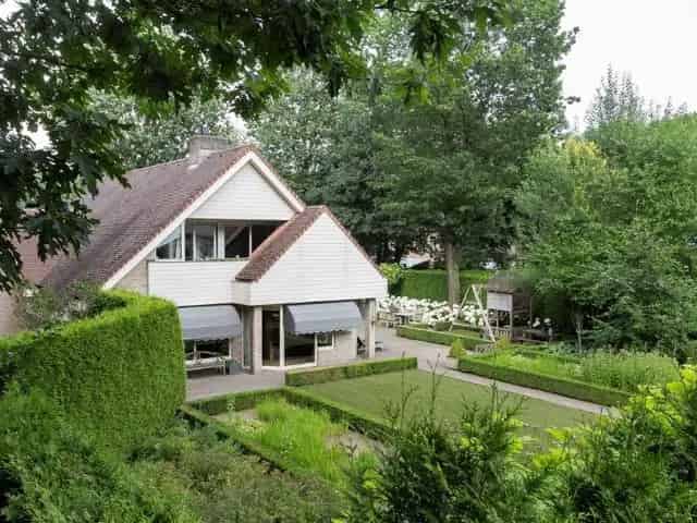 Luxe Villa te Veenendaal Nabij Utrechtse Heuvelrug