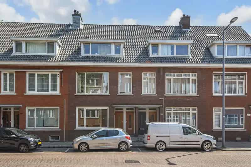 Gerenoveerde Benedenwoning Oud-Charlois 107m2 Tuin