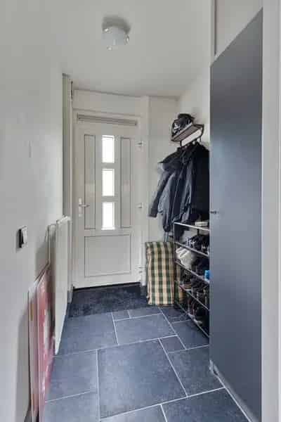 Gerenoveerde 6-Kamer Eengezinswoning met Zonnepanelen