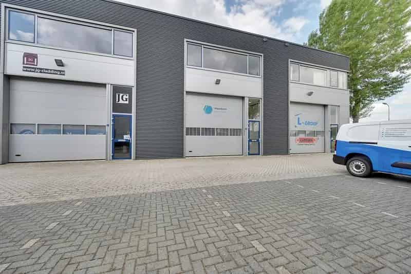 Bedrijfshal Zevenaar 244m² te huur - Multifunctioneel