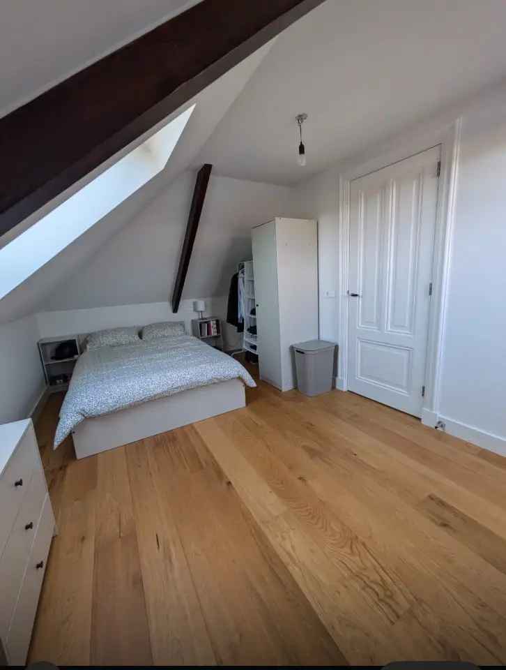 Single room in Amsterdam 1200