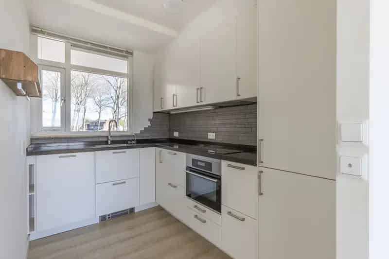 Appartement te koop Almere Haven: 2 slaapkamers, luxe keuken, balkon