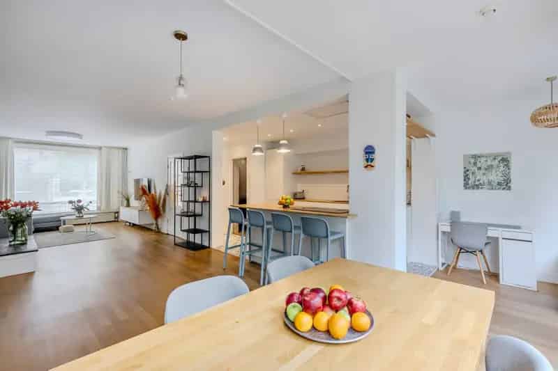 Huis te koop Amsterdam: Moderne Tussenwoning met Tuin