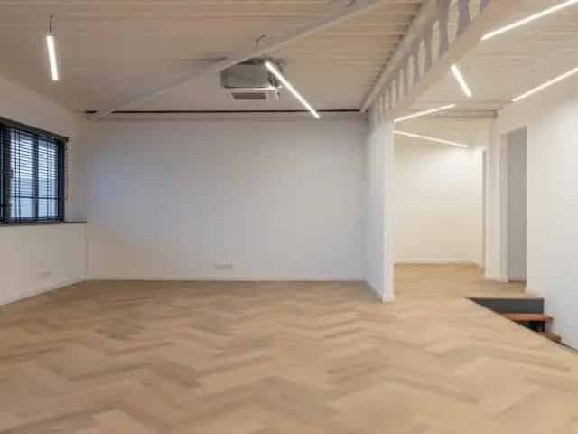 Winkel Showroom 220m2 Cruquius Kantoorruimte Opslag