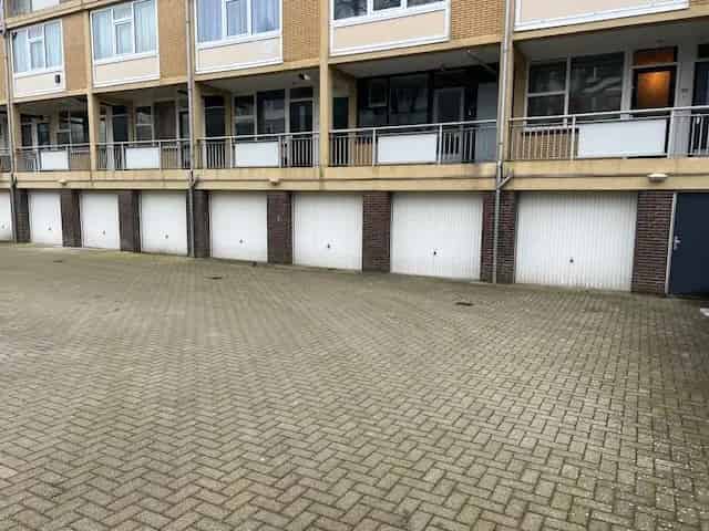 Garage te Koop Hilversum Karel Doormanlaan