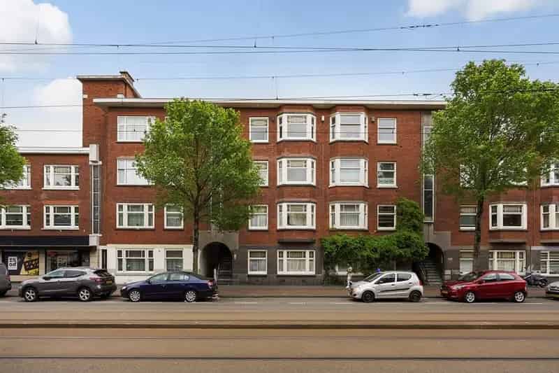 Ruim appartement Laakkwartier starters 76m2 2 slaapkamers balkon