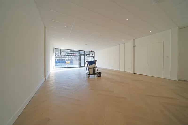 Winkel te Huur Almere Brouwerstraat 62m2