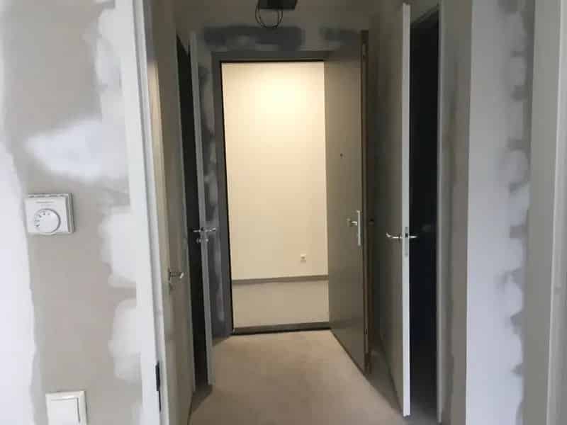2 Kamer Appartement Begane Grond Ruim Balkon Nabij Stadspark