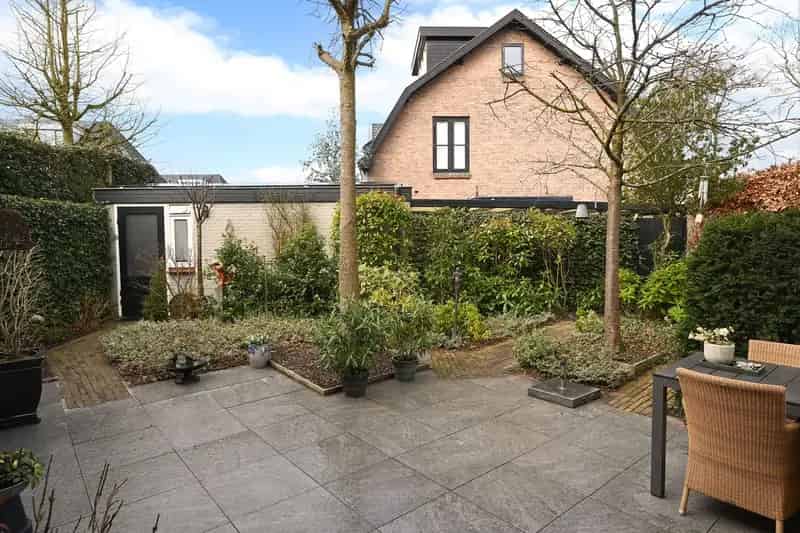 Huis te koop Baarn Acacialaan: levensloopbestendig en energiezuinig