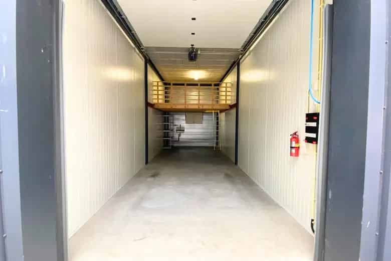 Bedrijfsruimte 32m2 Beverwijk te koop Opslag Stalling Werkplaats