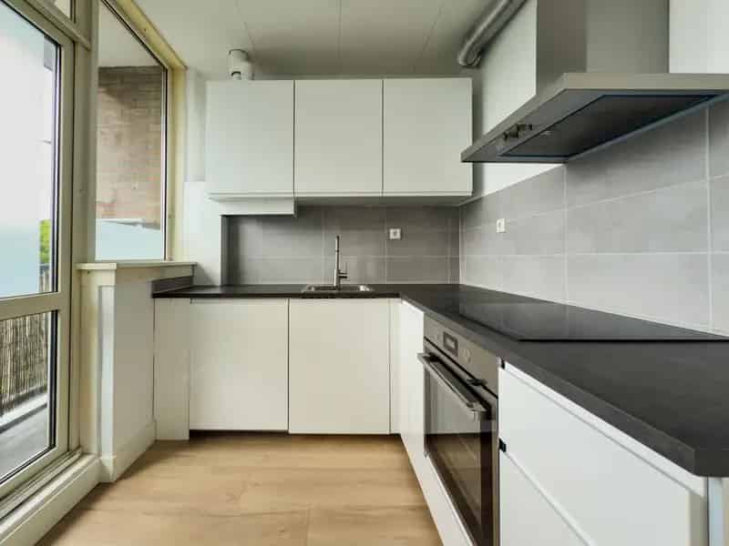 Appartement te koop Rotterdam IJsselmonde 3 slaapkamers gerenoveerd