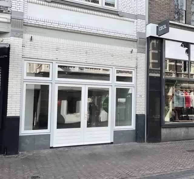 Winkel te Huur Apeldoorn Centrum 120m2 Gerenoveerd
